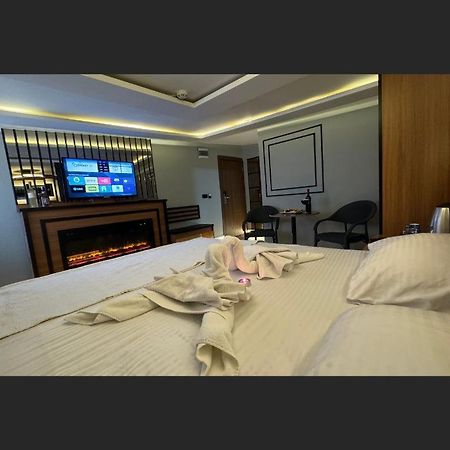 Blueway Hotel Istanbul Exterior foto