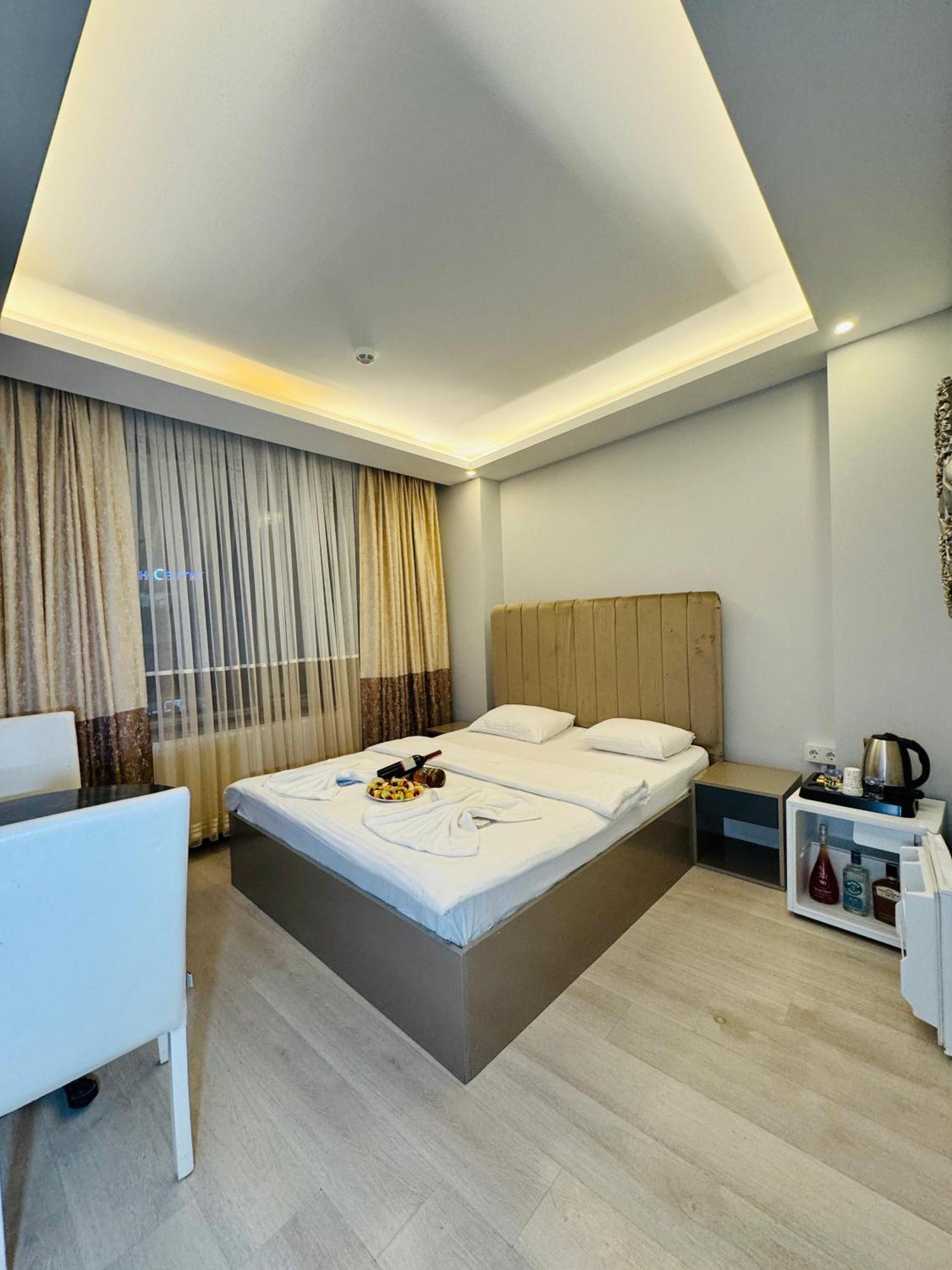Blueway Hotel Istanbul Exterior foto