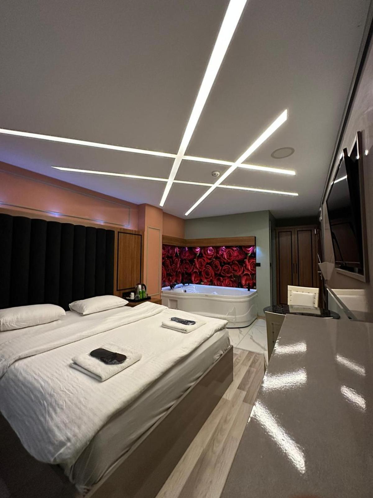 Blueway Hotel Istanbul Exterior foto
